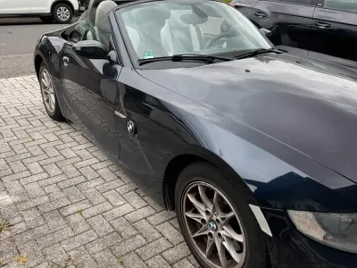 Gebraucht BMW Z4 211 PS (155 kW) 2006 Schwarz Cabrio