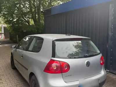 Gebraucht VW Golf V 80 PS (58 kW) 2006 Grau Kleinwagen