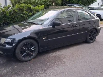 Gebraucht BMW 316 Performance 116 PS (85 kW) 2001 Schwarz Limousine