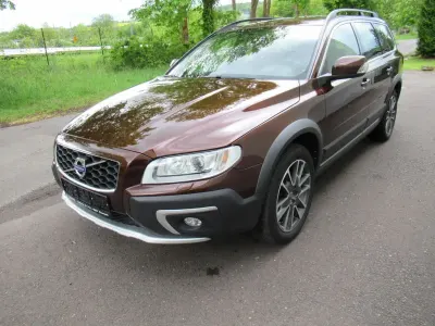Gebraucht Volvo XC70 Summum 220 PS (161 kW) 2015 Braun Kombi