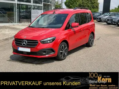 Gebraucht Mercedes T180 Edition 116 PS (85 kW) 2022 Rot Van / Kleinbus