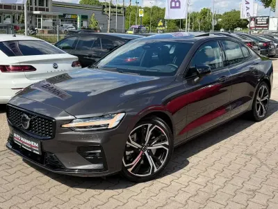 Gebraucht Volvo S60 Ultimate 250 PS (183 kW) 2023 Braun Limousine