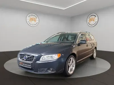 Gebraucht Volvo V70 Pro 136 PS (100 kW) 2013 Grau Kombi