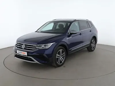 Gebraucht VW Tiguan Allspace Elegance 190 PS (139 kW) 2022 Blau SUV