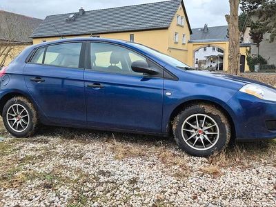 Gebraucht Fiat Bravo Dynamic 90 PS (66 kW) 2009 Blau Kleinwagen