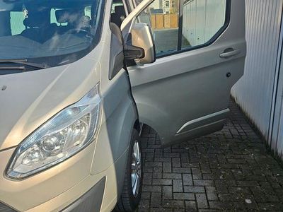 Gebraucht Ford Tourneo 125 PS (91 kW) 2013 Beige Van / Kleinbus