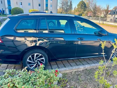 Gebraucht VW Golf VII Join 116 PS (85 kW) 2019 Schwarz Kombi