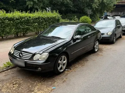 Gebraucht Mercedes CLK270 170 PS (125 kW) 2003 Schwarz Coupé