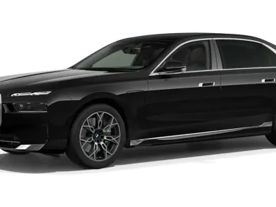 Usata BMW 750e Comfort Edition 489 CV (359 kW) 2025 Nero Berlina