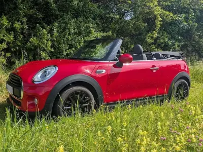 Käytetty Mini One Cabriolet 102 HP (75 kW) 2017 Punainen Avoauto
