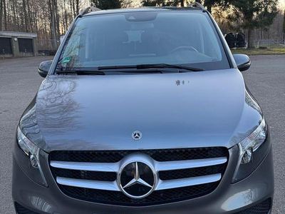 Gebraucht Mercedes V220 Edition 163 PS (119 kW) 2023 Grau Van / Kleinbus