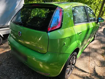 Gebraucht Fiat Grande Punto 86 PS (63 kW) 2012 Grün Kleinwagen