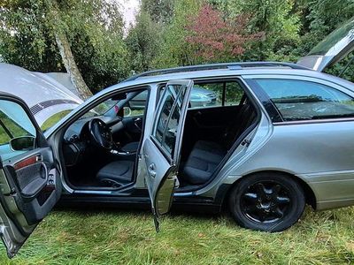 Mercedes C200