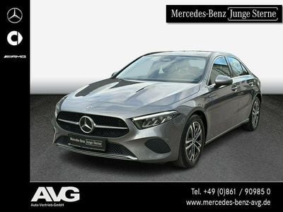 Gebraucht Mercedes A200 Progressive 163 PS (119 kW) 2025 Lack mountaingrau Limousine