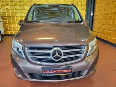 Usata Mercedes V220 190 CV (139 kW) 2018 Marrone Monovolume