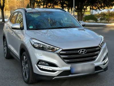 Gebraucht Hyundai Tucson Premium 185 PS (136 kW) 2016 Silber SUV