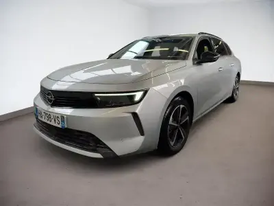 Gebraucht Opel Astra Edition 136 PS (100 kW) 2024 Lackierung aluminiumgrau/typ aussenverkleidung metalliclackierung Kleinwagen