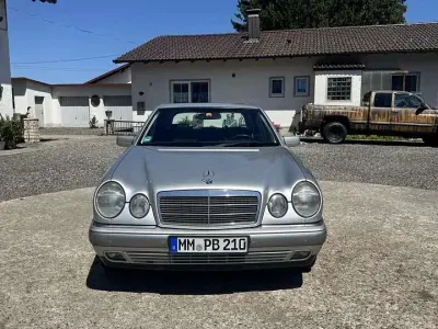 Gebraucht Mercedes E320 Elegance 224 PS (164 kW) 2000 Limousine