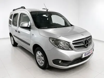 Gebraucht Mercedes Citan 112 114 PS (83 kW) 2017 Silber Van / Kleinbus