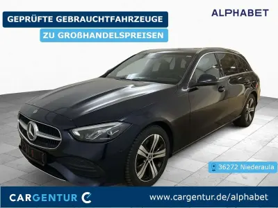 Gebraucht Mercedes C200 Avantgarde 163 PS (119 kW) 2023 Blau Limousine