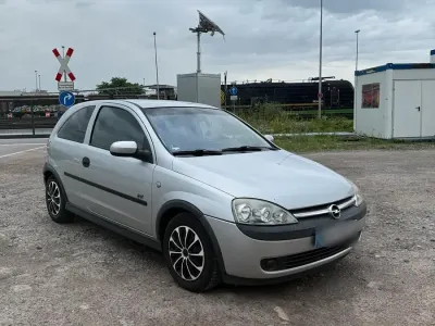 Gebraucht Opel Corsa 75 PS (55 kW) 2003 Silber Kleinwagen