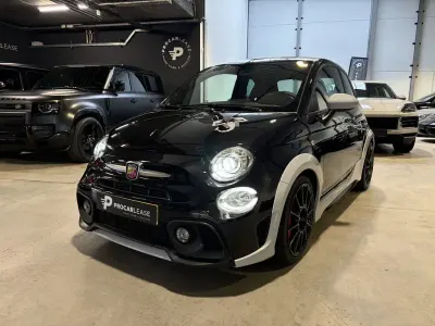 Gebraucht Abarth 695 70th Anniversary 179 PS (131 kW) 2021 Schwarz Kleinwagen