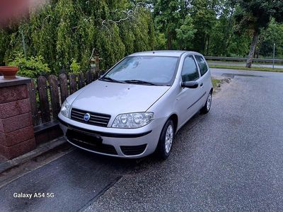 Usata Fiat Punto 60 CV (44 kW) 2003 Argento Utilitaria