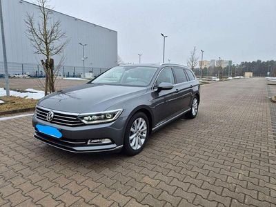 Grau Gebraucht 2015 VW Passat Highline Kombi | 16.000 € (Guter Preis)