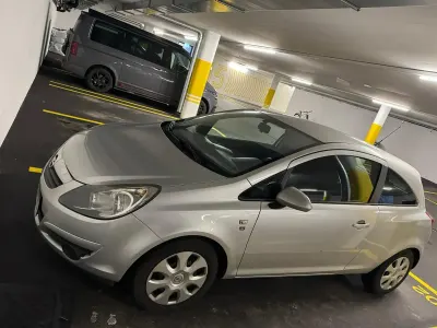 Gebraucht Opel Corsa 69 PS (50 kW) 2010 Silber Kleinwagen