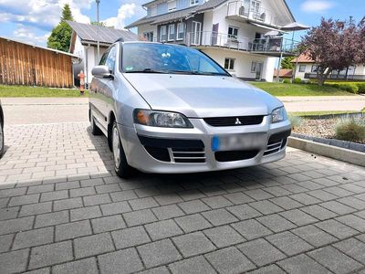 Gebraucht Mitsubishi Space Star 98 PS (72 kW) 2003 Silber Van / Kleinbus