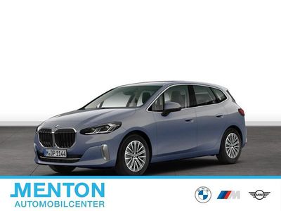 Grau Gebraucht 2024 BMW 220 Active Tourer Van / Kleinbus | 37.900 € (Fairer Preis)