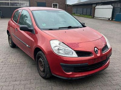 Usata Renault Clio II 74 CV (54 kW) 2006 Utilitaria