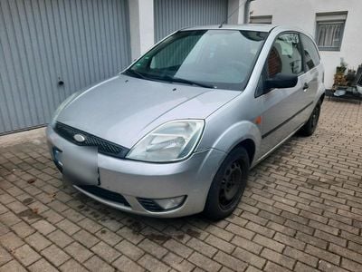 Gebraucht Ford Fiesta 80 PS (58 kW) 2004 Silber Kleinwagen