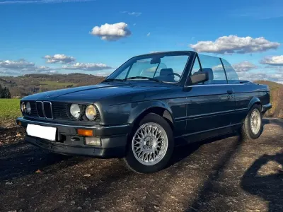 Gebraucht BMW 325 Cabriolet 170 PS (125 kW) 1988 Grau Cabrio