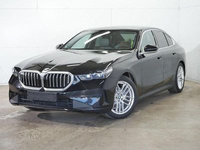 Gebraucht BMW 520 Sport Line 197 PS (144 kW) 2024 Schwarz Limousine