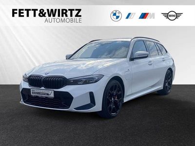 BMW 330e