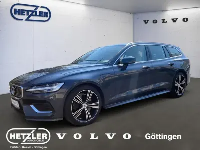 Gebraucht Volvo V60 Inscription 341 PS (250 kW) 2020 Denim blue / metallic Kombi