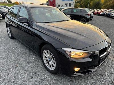 Gebraucht BMW 318 Sport Line 143 PS (105 kW) 2014 Schwarz Kombi