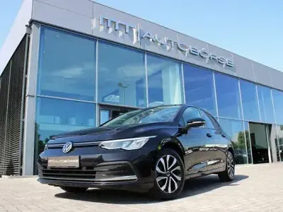 Gebraucht VW Golf VIII Active 150 PS (110 kW) 2023 Schwarz Limousine