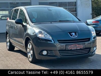 Gebraucht Peugeot 5008 Active 156 PS (114 kW) 2012 Grau Van / Kleinbus