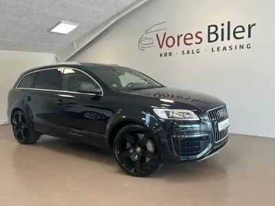 Używany Audi Q7 Exclusive 500 KM (367 kW) 2012 Czarny SUV