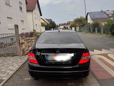 Gebraucht Mercedes C180 156 PS (114 kW) 2010 Schwarz Limousine