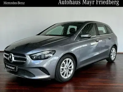 Gebraucht Mercedes B200 163 PS (119 kW) 2020 Mountaingrau Van / Kleinbus