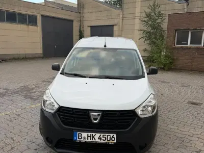 Używany Dacia Dokker Comfort 95 KM (69 kW) 2020 Biały Minivan