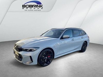 Neu BMW 330e M Sport 292 PS (214 kW) 2025 Grau Kombi