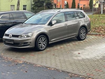 Grau Gebraucht 2017 VW Golf VII Allstar Kombi | 12.000 € (Fairer Preis)
