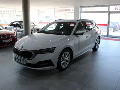 Używany Skoda Octavia Ambition 116 KM (85 kW) 2021 Biały Kombi