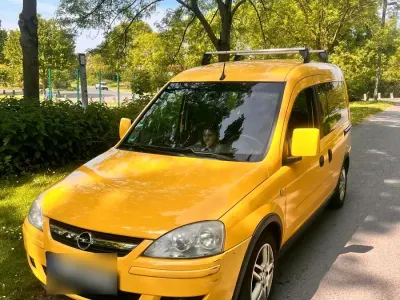 Brugt Opel Combo 90 HK (66 kW) 2009 Gul MPV