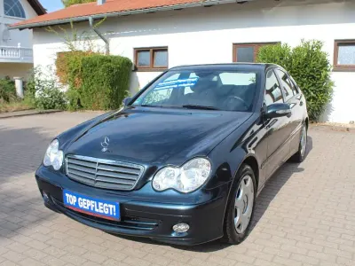 Gebraucht Mercedes C200 Classic 163 PS (119 kW) 2004 Schwarz Limousine