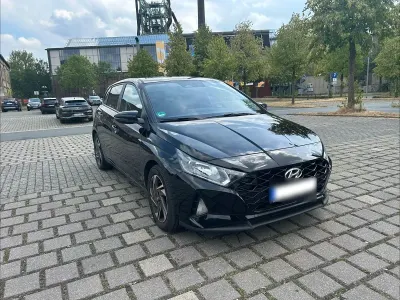 Gebraucht Hyundai i20 Edition 30 101 PS (74 kW) 2022 Schwarz Kleinwagen